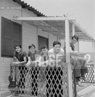THE POP SINGER AND COMPOSER PINO DONAGGIO - 1962 © ARCHIVIO Graziano Arici/Rosebud2  / MUSICA LEGGERA / POP ROCK / CANTANTE / COMPOSITORE