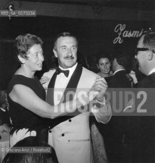 CLARA AGNELLI WITH HER HUSBAND THE COUNT NUVOLETTI - CORTINA - 1965 © ARCHIVIO Graziano Arici/Rosebud2  / NOBILI / CONTI
