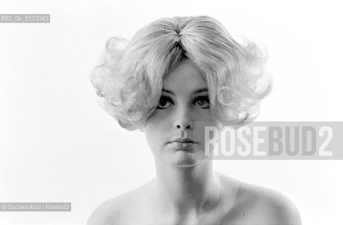 THE POP SINGER PATTY PRAVO - 196? - © ARCHIVIO Graziano Arici/Rosebud2  / MUSICA POP / CANTANTE