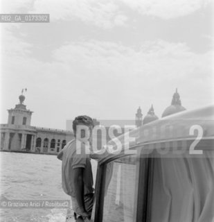 THE POP SINGER TONI RENIS IN VENICE - 1963 - © ARCHIVIO Graziano Arici/Rosebud2  / MUSICA / CANTANTE POP