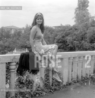 THE ACTRESS CLAUDIA CARDINALE AT THE INTERNATIONAL FILM FESTIVAL IN VENICE LIDO - 1965 - © ARCHIVIO Graziano Arici/Rosebud2  / ATTRICE / MOSTRA DEL CINEMA / CINEMA