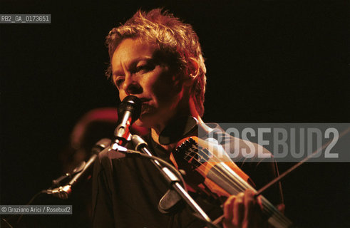 LA COMPOSITRICE COMPOSITRICE CONTEMPORANEA CANTANTE VIOLINISTA LAURIE ANDERSON - VENEZIA - 2001 @ Graziano Arici/Rosebud2