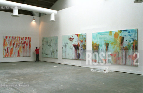 49¡ ESPOSIZIONE INTERNAZIONALE DARTE-  LA BIENNALE DARTE - ITALIAN PAVILLION - CY TWOMBLY LEPANTO  -2001  @ Graziano Arici/Rosebud2 / ARTE