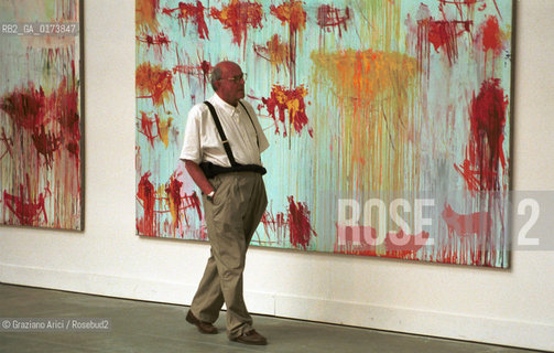 49¡ ESPOSIZIONE INTERNAZIONALE DARTE-  LA BIENNALE DARTE - ITALIAN PAVILLION - CY TWOMBLY IN HIS ROOM  LEPANTO  -2001  @ Graziano Arici/Rosebud2 / ARTE / PITTORE