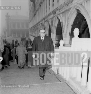 THE POLITICIAN PIERRE COMMIN IN VENICE - 1957 © ARCHIVIO Graziano Arici/Rosebud2  / POLITICA / UOMO POLITICO