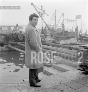 THE SINGER TONY DALLARA - VENICE - 1960 © ARCHIVIO Graziano Arici/Rosebud2  / MUSICA / CANTANTE / POP ROCK