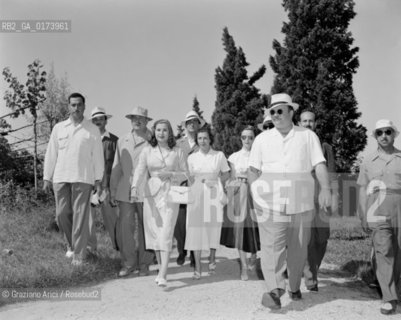 THE KING FARUK OF AEGYPT WITH HIS WIFE  IN TORCELLO (VENICE)  - 1951 © ARCHIVIO Graziano Arici/Rosebud2  / NOBILTA / RE
