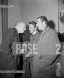 THE PAINTER JEAN LUCAT IN VENICE WITH THE PAINTERS GIUSEPPE SANTOMASO AND ARMANDO PIZZINATO - 1949 © ARCHIVIO Graziano Arici/Rosebud2  / ARTE / PITTORE