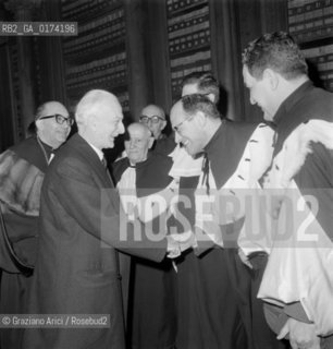 THE CRITICAL AND PHILOLOGIST VITTORE BRANCA WITH THE MINISTRY ALDO MORO - VENICE - 196? - © ARCHIVIO Graziano Arici/Rosebud2  / FILOLOGO / LETTERATURA / MINISTRO / CRITICO / POLITICA
