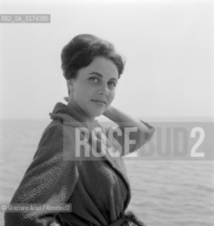 THE OPERA SINGER SILVANA TUMICELLI IN JESOLO - 1960 - © ARCHIVIO Graziano Arici/Rosebud2  / MUSICA LIRICA / CANTANTE LIRICO / SPIAGGIA