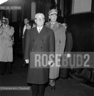 THE PRESIDENT GIOVANNI GRONCHI AT THE CEREMONY OF INAUGURATION THE RAILWAY LINE VENICE, MILAN - VENICE -1956 © ARCHIVIO Graziano Arici/Rosebud2  / MOSTRA DEL CINEMA / POLITICA / PRESIDENTE / INUGURAZIONE LINEA FERROVIARIA