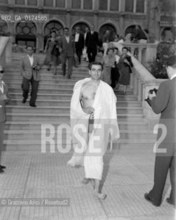 THE MUHAMMAD REZA SHAH PAHLAVI  ON VENICE LIDO BEACH  - 1948 - © ARCHIVIO Graziano Arici/Rosebud2  / POLITICA / NOBILE / NOBILTA / SPIAGGIA / SCIA DI PERSIA