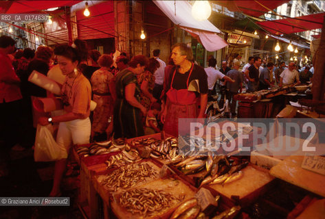 SICILIA  , PALERMO. : MERCATO DELLA VUCCIRIA - © 2002 Graziano Arici/Rosebud2 / GEO /