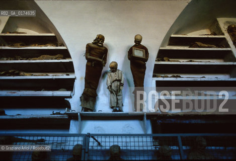 SICILIA  , PALERMO. : CONVENTO DEI CAPUVCCINI - CATACOMBE - © 2002 Graziano Arici/Rosebud2 / GEO / MUMMIE