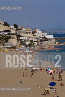 SICILIA  , (TRAPANI)  CASTELVETRANO :  SELINUNTE  - SPIAGGIA DI MARINELLA  - © 2002 Graziano Arici/Rosebud2 / GEO /