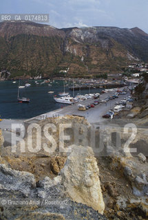 SICILIA  , ( ARCIPELAGO DELLE ISOLE EOLIE) ISOLA DI VULCANO   - © 2002 Graziano Arici/Rosebud2 / GEO / MARE
