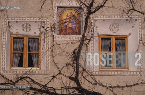 ALTO ADIGE (SUDTIROL), BOLZANO, GLORENZA (GLURNS)  : UNA VIA DEL CENTRO  - © 2002 Graziano Arici/Rosebud2 / GEO /