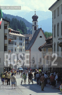 ALTO ADIGE (SUDTIROL), BOLZANO, ORTISEI  (ST.ULRICH) : UNA VIA DEL CENTRO  :   - © 2002 Graziano Arici/Rosebud2 / GEO