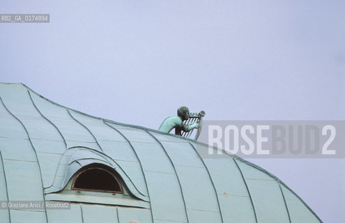 ALTO ADIGE (SUDTIROL), (BOLZANO), MERANO (MERAN) : IL TEATRO - © 2002 Graziano Arici/Rosebud2 / GEO / ARCHITETTURA / SECESSIONE