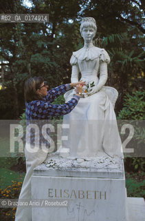 ALTO ADIGE (SUDTIROL), (BOLZANO), MERANO (MERAN) : MONUMENTO ALLIMPERATRICE ELISABETH (SISSI)  - © 2002 Graziano Arici/Rosebud2 / GEO /