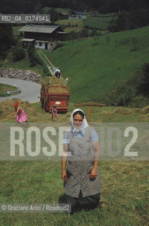 ALTO ADIGE (SUDTIROL), BOLZANO, VAL PASSIRIA  - © 2002 Graziano Arici/Rosebud2 / GEO / CAMPAGNA
