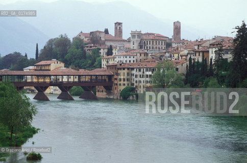 VENETO, BASSANO (VICENZA) : PONTE COPERTO (DEGLI ALPINI) -  © 2002 Graziano Arici/Rosebud2 / GEO /