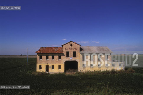 VENETO, CAMPAGNA VENETA -  © 2002 Graziano Arici/Rosebud2 / GEO / CAMPI