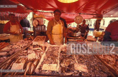 VENETO, CHIOGGIA  (VENEZIA) : MERCATO DEL PESCE -  © 2002 Graziano Arici/Rosebud2 / GEO /