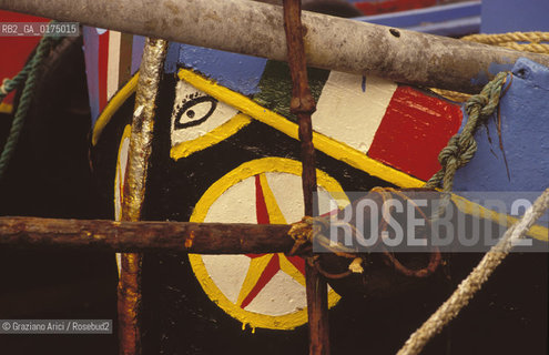 VENETO, CHIOGGIA  (VENEZIA) : BARCHE DA PESCA NEL CANALE S.DOMENICO  -  © 2002 Graziano Arici/Rosebud2 / GEO /