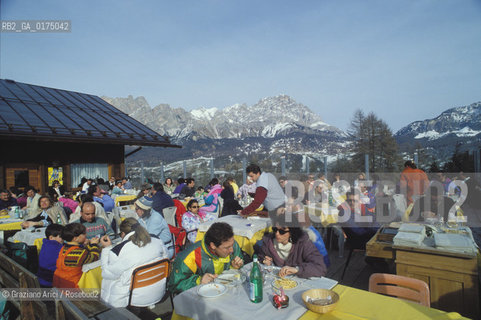 VENETO, CORTINA DAMPEZZO  (BELLUNO) : RISTORANTE IL MELONCINO  -  © 2002 Graziano Arici/Rosebud2 / GEO / NEVE / GASTRONOMIA