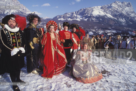 VENETO, CORTINA DAMPEZZO  (BELLUNO) : CARNEVALE IN MASCHERA  -  © 2002 Graziano Arici/Rosebud2 / GEO / COSTUME / NEVE