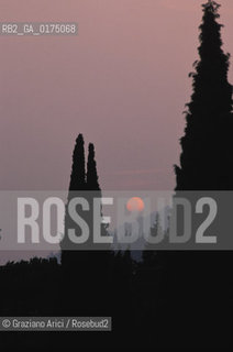 VENETO,TRAMONTO SUL  LAGO DI GARDA (VERONA)   -  © 2002 Graziano Arici/Rosebud2 / GEO /
