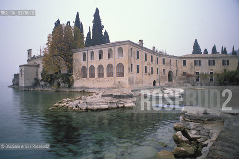 VENETO, LAGO DI GARDA (VERONA) : PUNTA S.VIGILIO  -  © 2002 Graziano Arici/Rosebud2 / GEO /