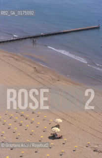 VENETO, SPIAGGIA DI JESOLO (VENEZIA) :  -  © 2002 Graziano Arici/Rosebud2 / GEO / MARE