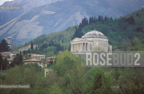 VENETO, POSSAGNO (TREVISO) TEMPIO DEL CANOVA -  © 2002 Graziano Arici/Rosebud2 / GEO / NEOCLASSICO / ARCHITETTURA