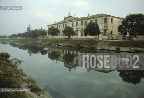 VENETO, RIVIERA DEL BRENTA  (VENEZIA)  -  © 2002 Graziano Arici/Rosebud2 / GEO / FIUME