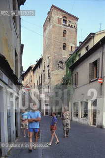 VENETO,TREVISO :STRADINA DEL CENTRO  -  © 2002 Graziano Arici/Rosebud2 / GEO