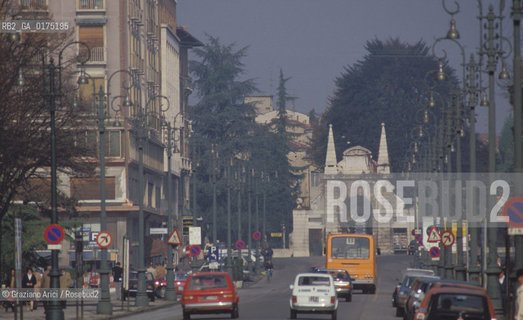 VENETO, VICENZA :UNA VIA DEL CENTRO  -  © 2002 Graziano Arici/Rosebud2 / GEO /