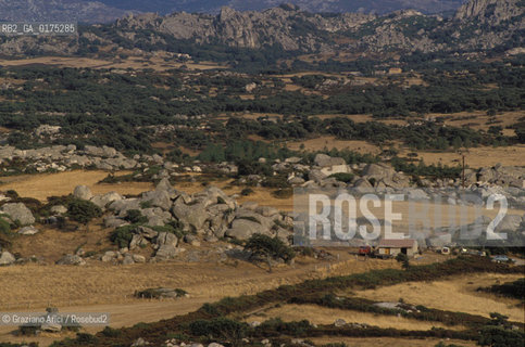 SARDEGNA, S.TERESA DI GALLURA (SASSARI): GALLURA, VALLE DELLA LUNA  ©Graziano Arici/Rosebud2 / GEO / ROCCIA