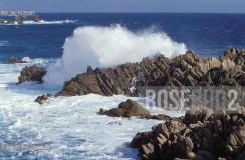 SARDEGNA, COSTA PARADISO (SASSARI)  ©Graziano Arici/Rosebud2 / GEO / MARE / ROCCIA
