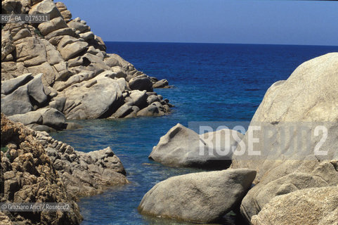 SARDEGNA, ISOLA DELLA MADDALENA (SASSARI)  ©Graziano Arici/Rosebud2 / GEO / MARE / ROCCIA
