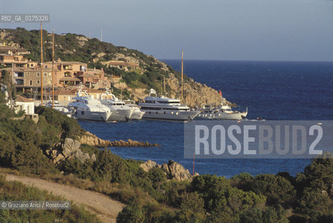 SARDEGNA, COSTA SMERALDA  (SASSARI)  © 2002 Graziano Arici/Rosebud2 / GEO / MARE / ROCCIA