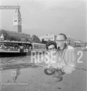 THE DUKE AND DUCHESS OF BEDFORD IN VENICE - 1960 - © ARCHIVIO Graziano Arici/Rosebud2  / NOBILTA / DUCA / MOTOSCAFO
