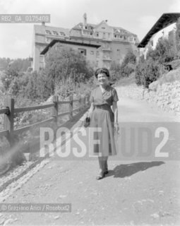THE COUNTESS CESARO COLONNA - SAINT MORITZ - 1949 - © ARCHIVIO Graziano Arici/Rosebud2  / NOBILI / CONTI