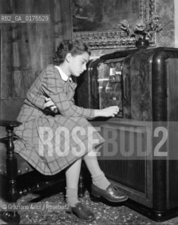 THE OPERA SINGER ANNA MARIA ALBERGHETTI IN VENICE - 1949 - © ARCHIVIO Graziano Arici/Rosebud2  / MUSICA LIRICA / CANTANTE LIRICO / RADIO