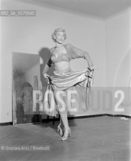THE DANCER BETTY BRUCE IN MILANO - 1949 © ARCHIVIO Graziano Arici/Rosebud2  / TEATRO / BALLERINO