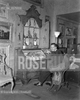 THE PAINTER DAUMERGE AT HIS HOME IN PARIS -  1948 - © ARCHIVIO Graziano Arici/Rosebud2  / ARTE / PITTORE