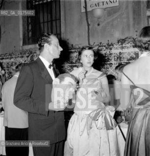 THE COUNTESS ANNA MARIA VOLPI LACLOCHE WITH F. ALDOBRANDINI - VENICE - 195? © ARCHIVIO Graziano Arici/Rosebud2  / CONTE / NOBILTA