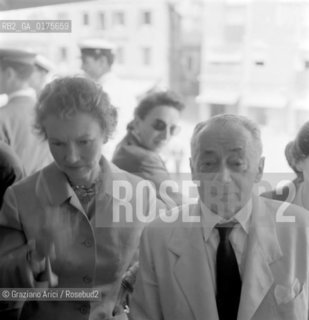 THE EX PRESIDENT OF FRANCE PAUL REGNAUD WITH HIS WIFE IN VENICE - 1955 - @ ARCHIVIO Graziano Arici/Rosebud2 / PRESIDENTE / POLITICA