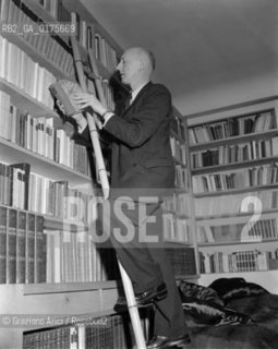THE PLAYWRIGHT ARMAND SALACROU IN PARIS - 1949  © ARCHIVIO Graziano Arici/Rosebud2  / TEATRO / DRAMMATURGO